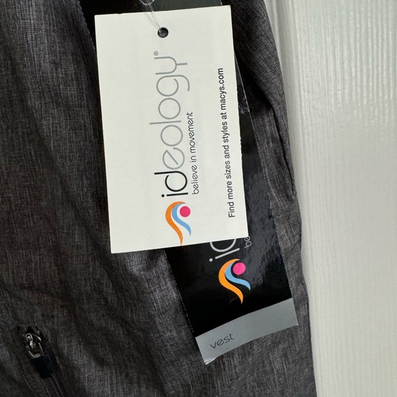 NWT weather resistant vest - Picture 8 of 10